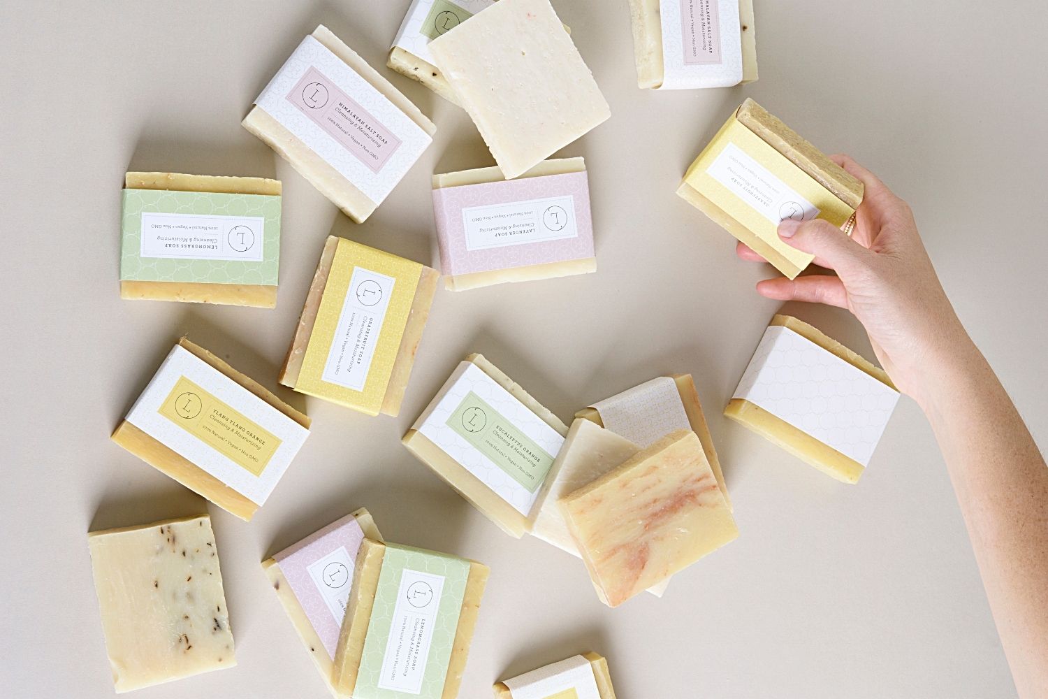 2x Natural Cold Process Soap Bar with Essential oils